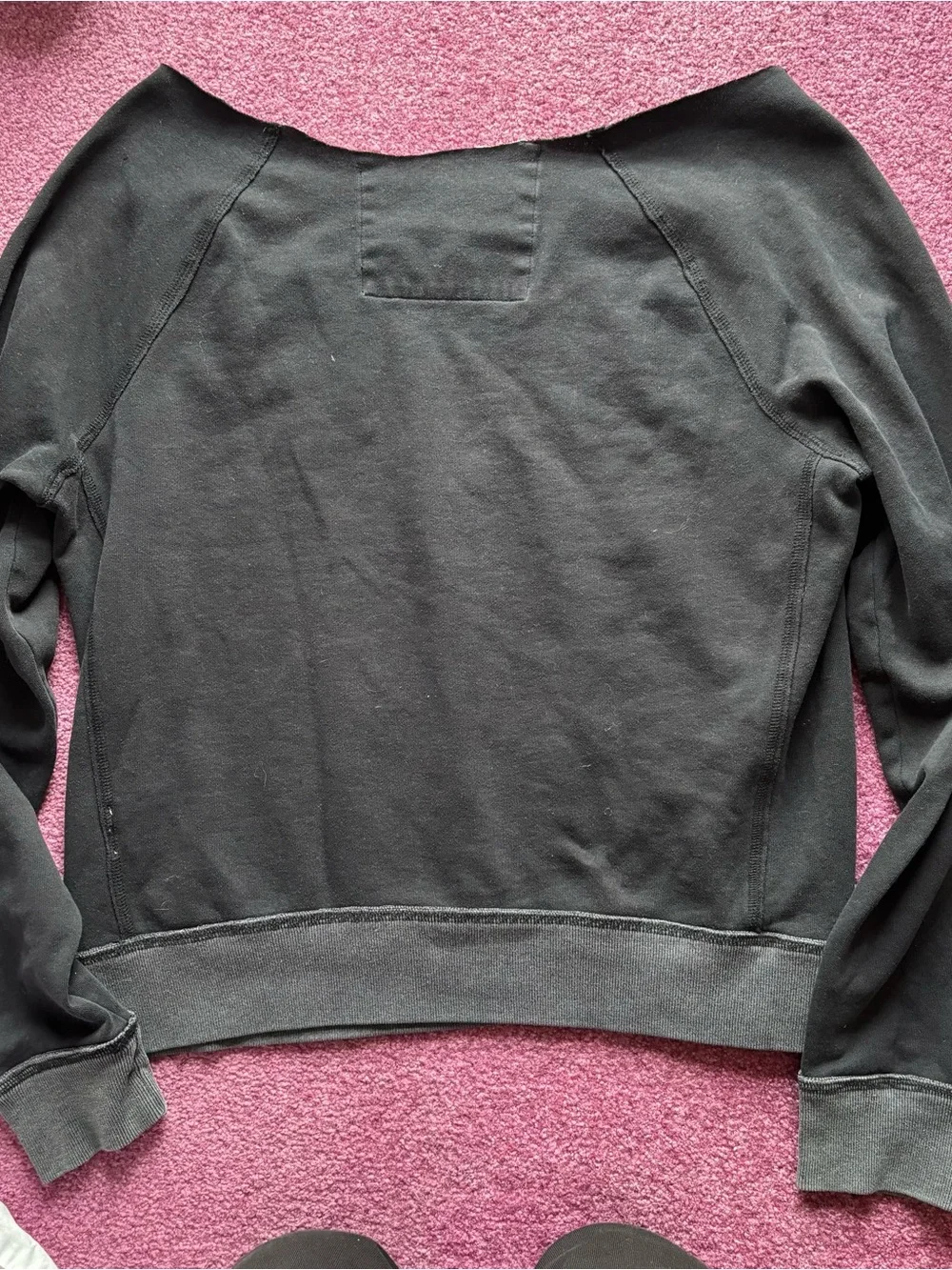 Hollister Black Pullover with White Logo Detail - Picture 4 of 5